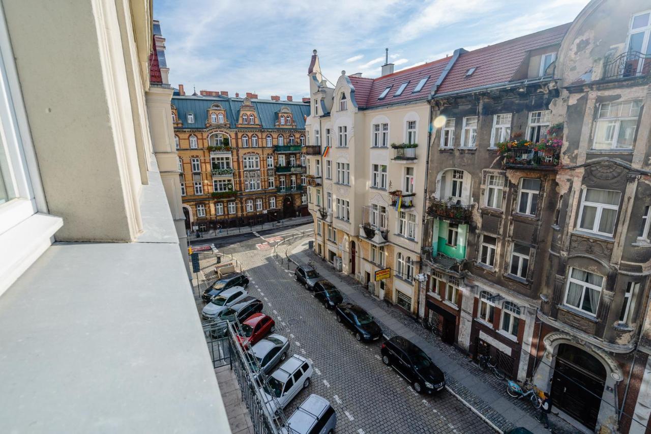 Elegant Very Berry Studios In Poznan Center By Noclegi Renters Dış mekan fotoğraf