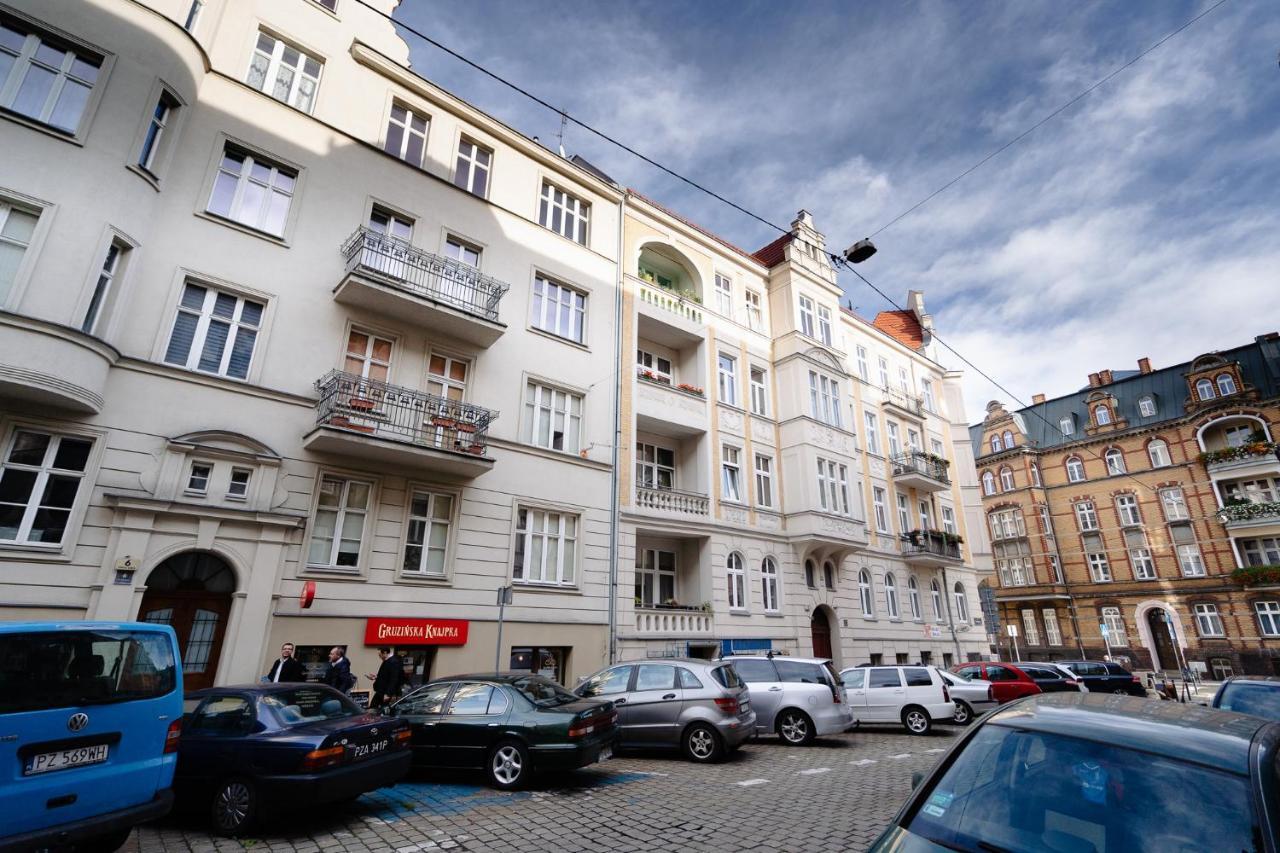 Elegant Very Berry Studios In Poznan Center By Noclegi Renters Dış mekan fotoğraf