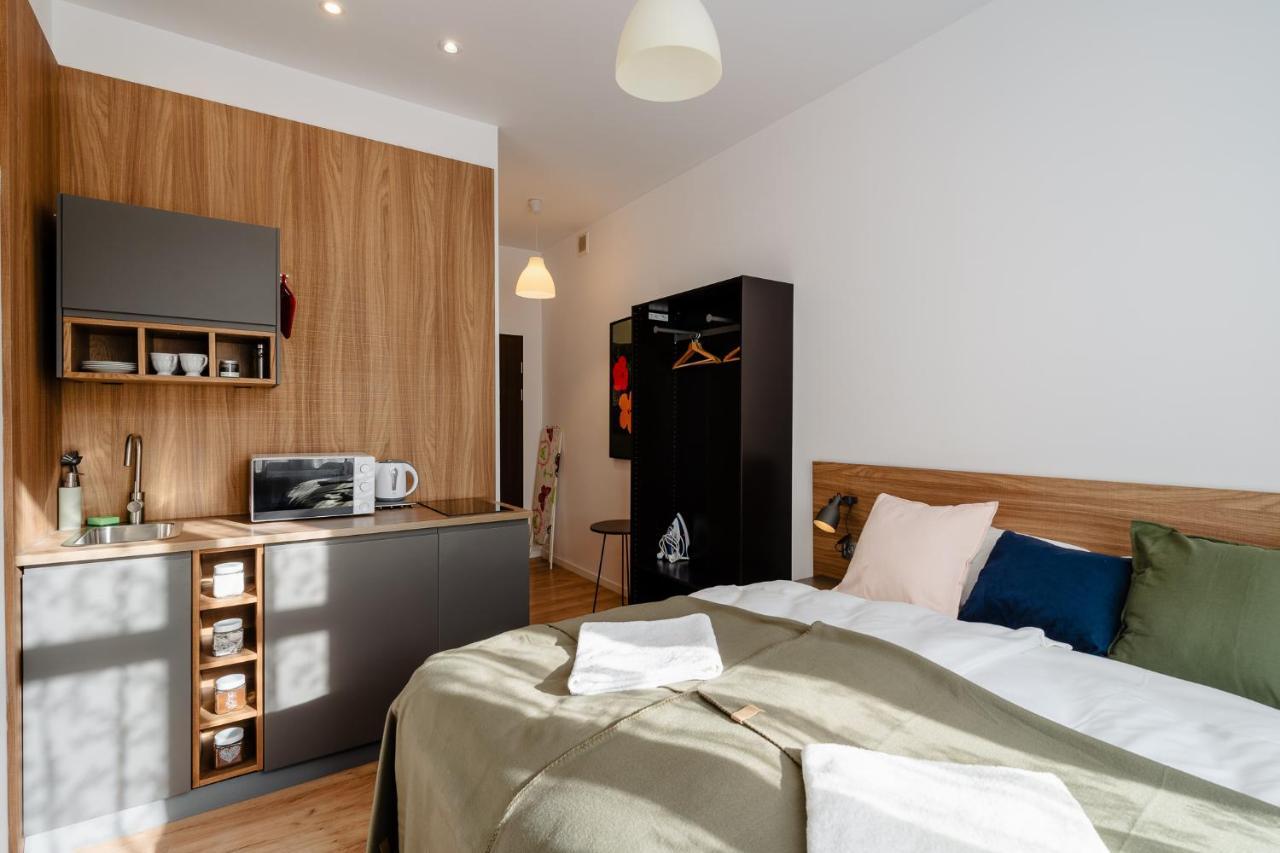 Elegant Very Berry Studios In Poznan Center By Noclegi Renters Dış mekan fotoğraf
